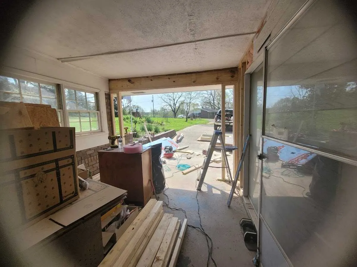 Air movers and dehumidifier for Drying & Dehumidification in Baton Rouge