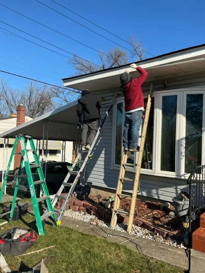 Restoration crew performing exterior repair in Baton Rouge