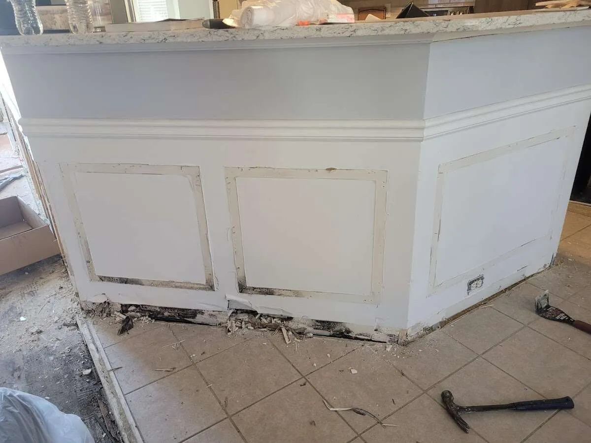 Water damage and mold on kitchen during Sewage Cleanup & Sanitation in Baton Rouge
